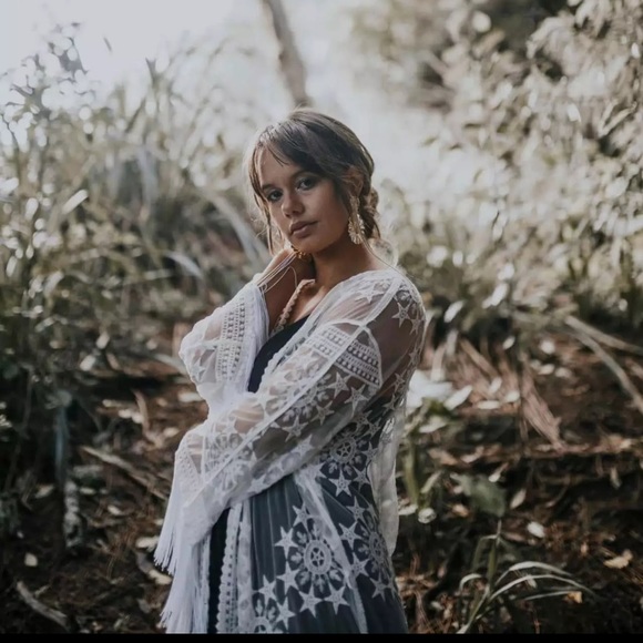 SOLD OUT Boho White Star Mesh Sheer Crochet Lace Coverup - Picture 11 of 12